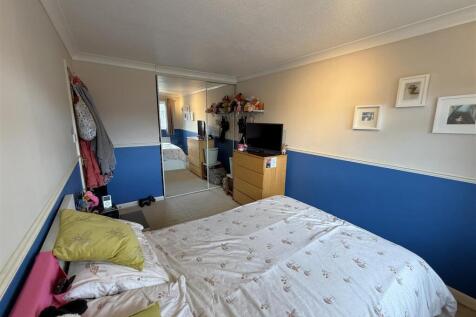 Bedroom 1B.JPG