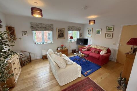 Living Area.JPG