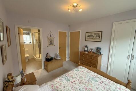 Bedroom 1B.JPG