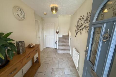 Entrance Hall.JPG