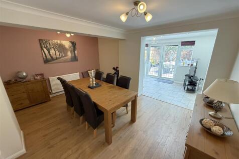 Dining Room.JPG