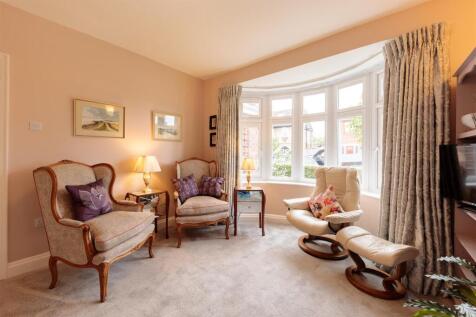 Living Room B.jpg