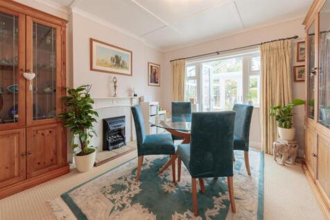 Dining Room.jpg