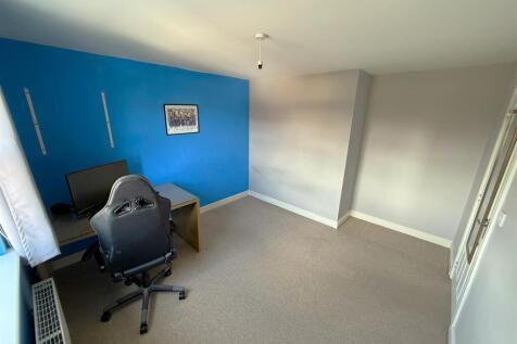 Bedroom 3B.JPG