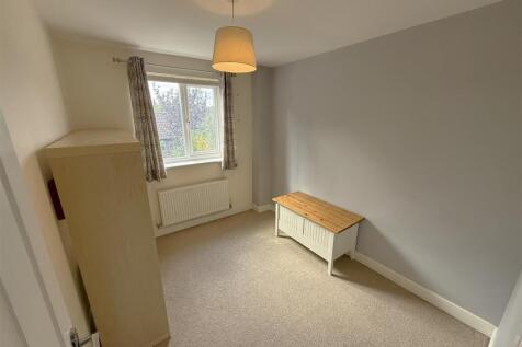 Bedroom 4.JPG