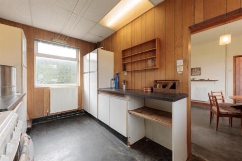 Kitchen C.jpg