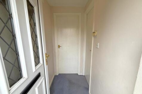 Entrance Hall.JPG