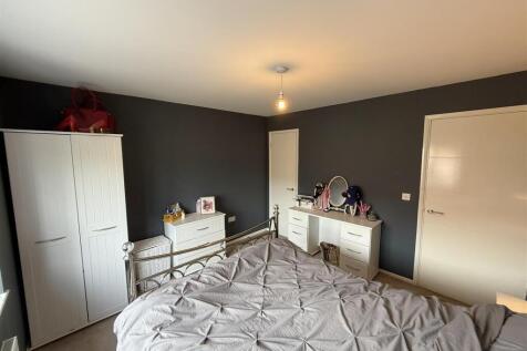Bedroom 1B.JPG