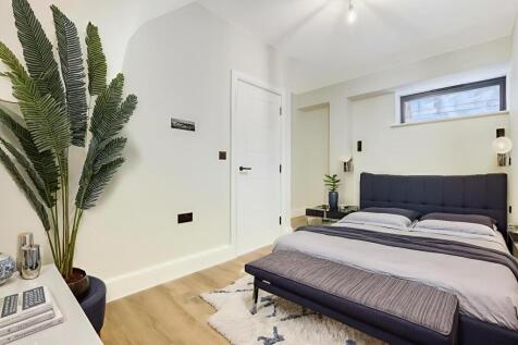 N3P5Fi1jTEawOlnSkd7hqQ - Bedroom - Modern - 9.jpg