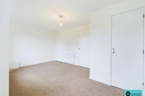 Living Room/Bedroom