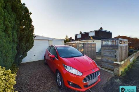 Garage/Parking/Rear 