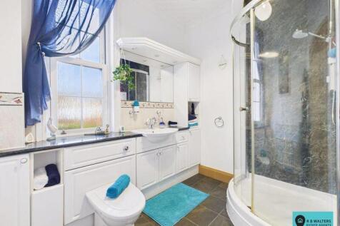 Ground Floor Bathroom