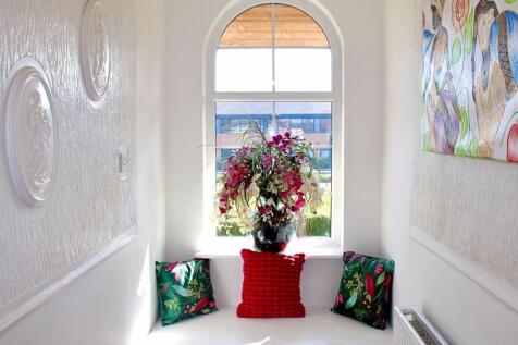 Hallway Seating 