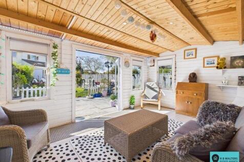Summer House 