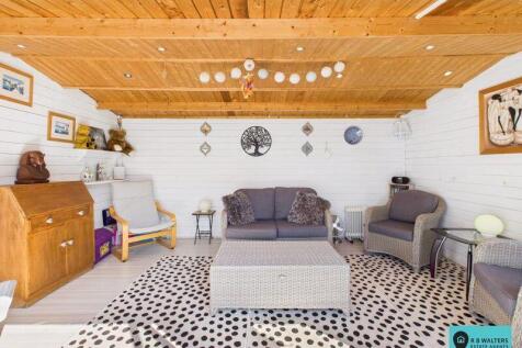 Summer House 