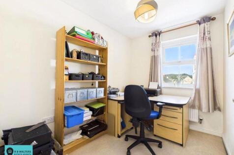 Bedroom/Office 