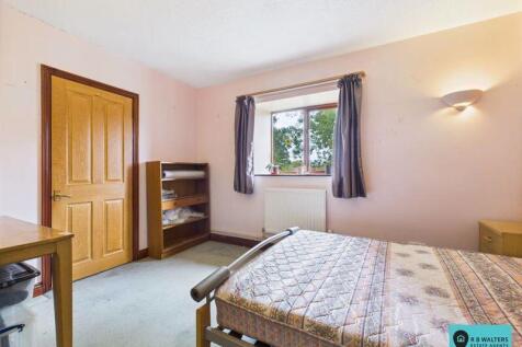 Bungalow Bedroom