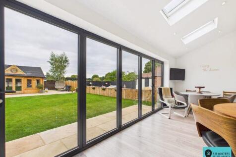 Kitchen Bi Folds 