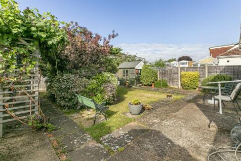 Garden 2 Cambridge Road.JPG
