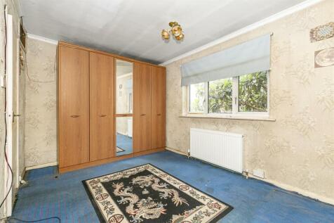 Feltham Road Bedroom 1.JPG