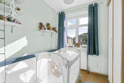 Avondale Road - Bedroom3.jpg
