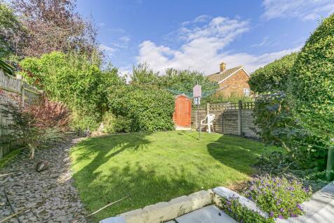 Avondale Road - Garden main.jpg