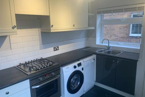 kitchen 2.jpg