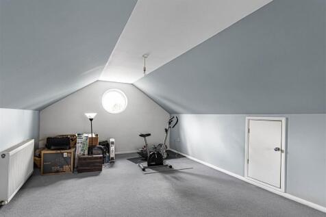 Loft Room 1 Ashford Crescent.JPG