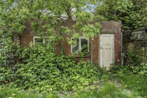 Parkfield Road Garage.JPG