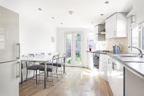 London Road - Dining.JPG