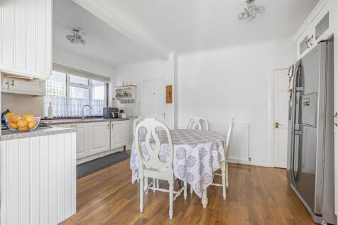 Thetford kitchen breakfast room.jpg