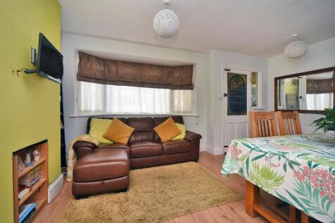 Lounge  - Fulwell Park road.jpg
