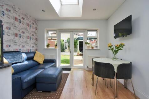 Extension fulwell road.jpg
