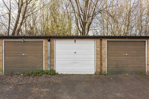Ruggles Brise Bedroom Garage.jpg