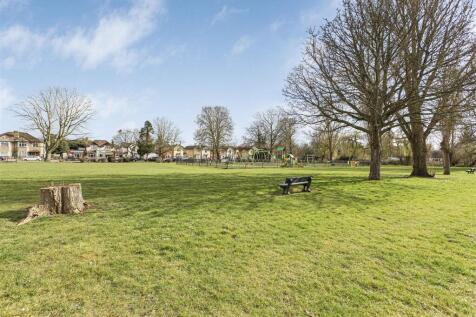 Ruggles Brise Green.jpg