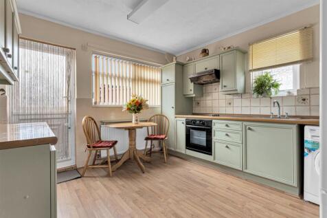 Ripston Way Kitchen.jpg