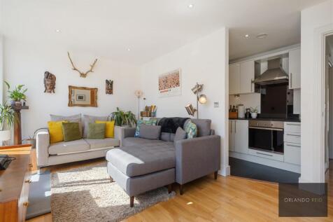 Flat 308, Zachary House SW9 0AF-7.jpg