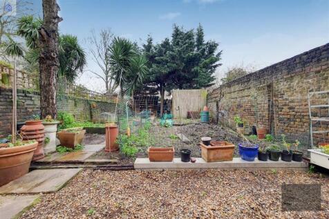 9_Garden-1.jpg
