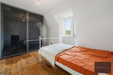Flat 57, Stockwell Gardens SW9 0RY-12.jpg