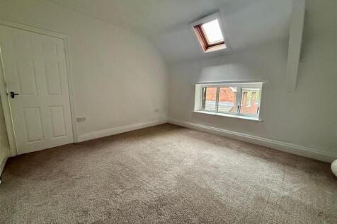 PHOTO-2025-10-16-10-40-27 (4).jpg