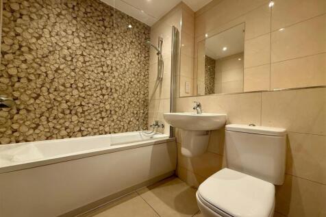 WhatsApp Image 2025-11-12 at 10.16.20_db42c2b6.jpg