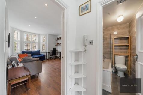 Flat 2, 55 Lambert Road SW2 5BB-7.jpg