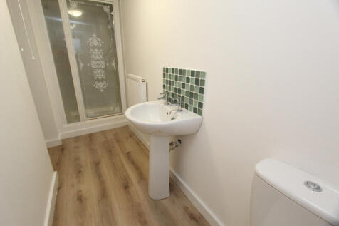 ensuite 2