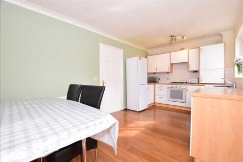 Kitchen / Dining