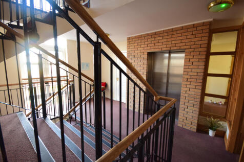 Communal hallway and lift