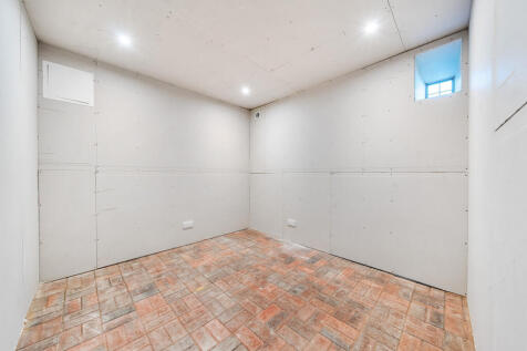 1357508-7-68d536f...