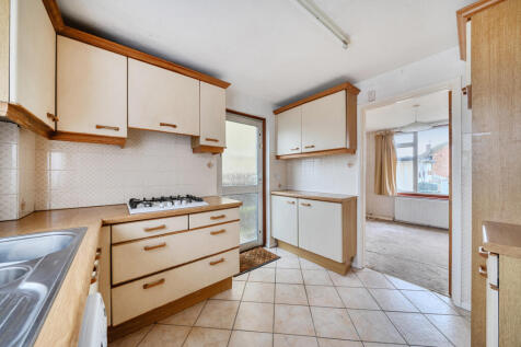 1381469-6-69244af...