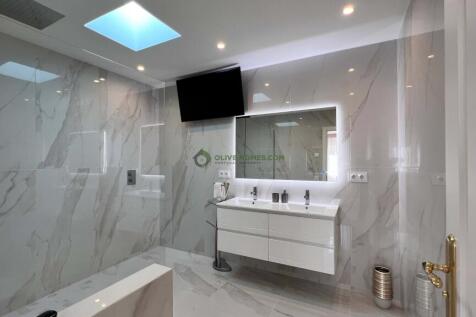 Property Image 157