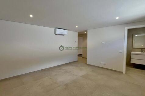Property Image 80