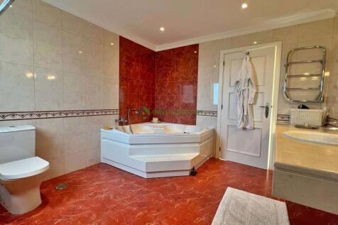 Property Image 76